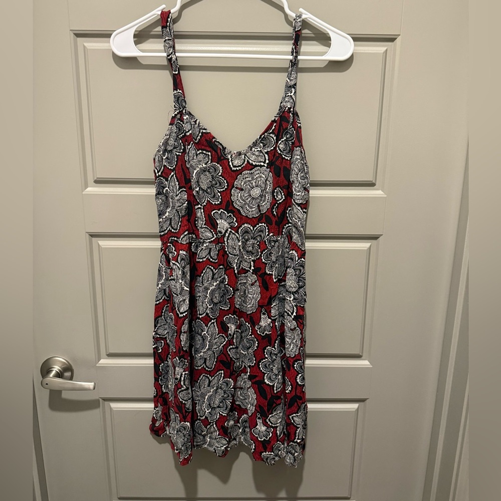 Forever 21 Red and Black Floral Mini Dress